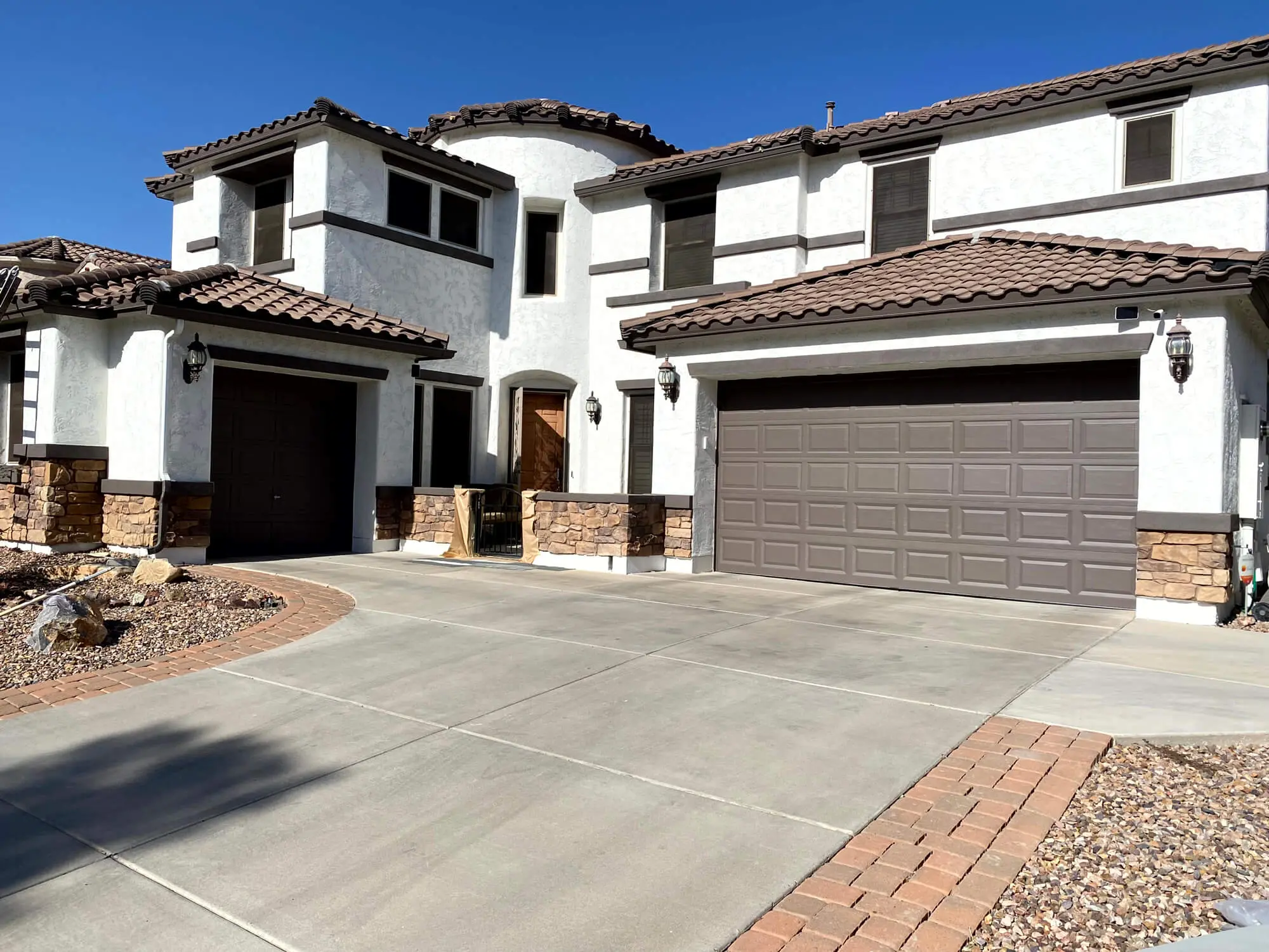 Exterior of a Peoria home after painting, ready to contact painters in Peoria AZ for a professional estimate