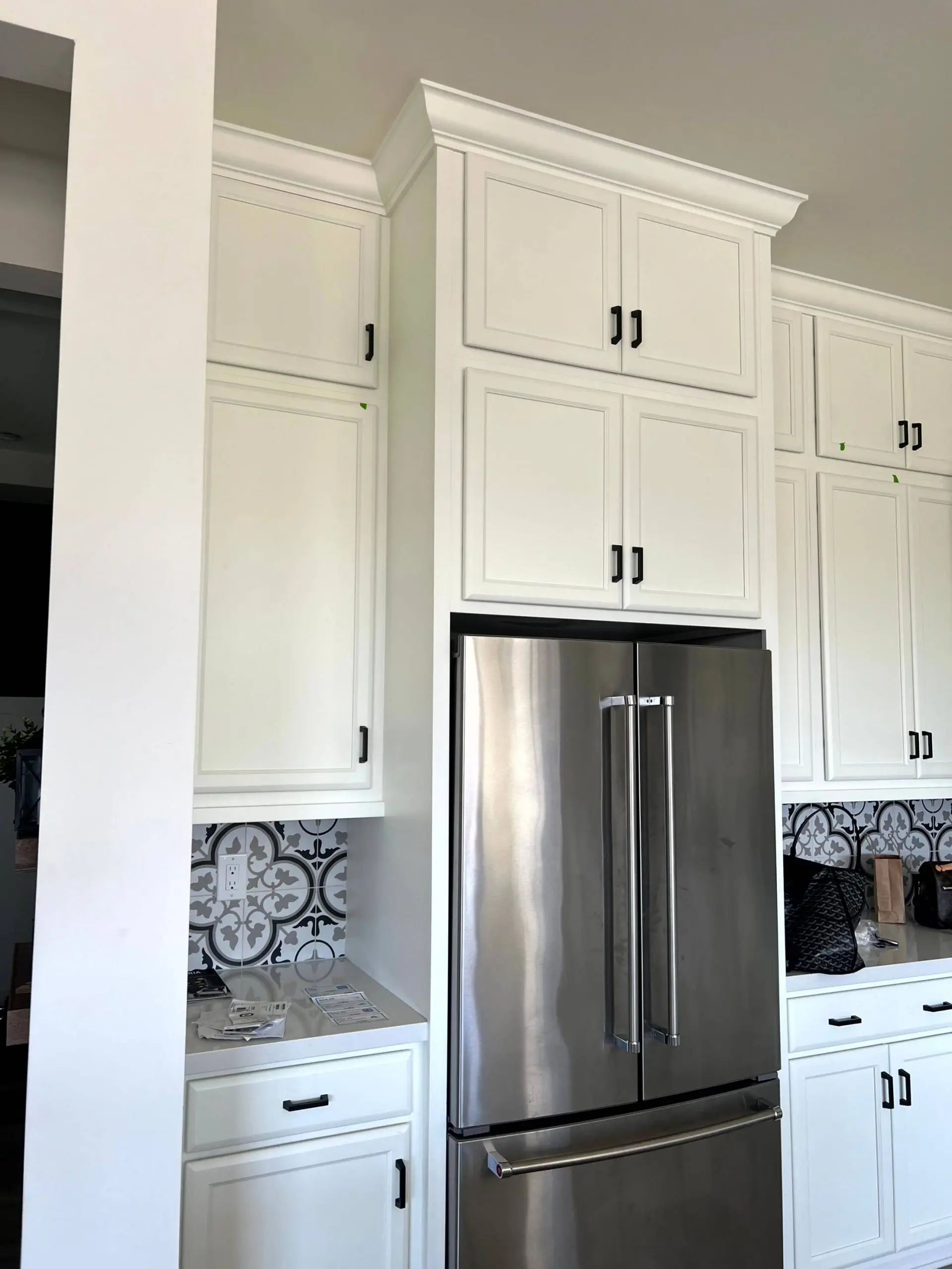 White kitchen cabinets professionally painted by Butcher’s Custom Painting in Peoria, AZ